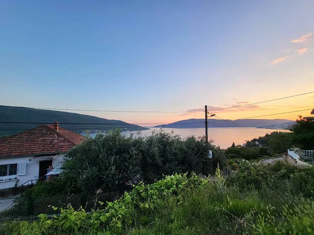 Grundstück mit Meerblick in Kumbor für den Bau von Luxusvillen — photo 5